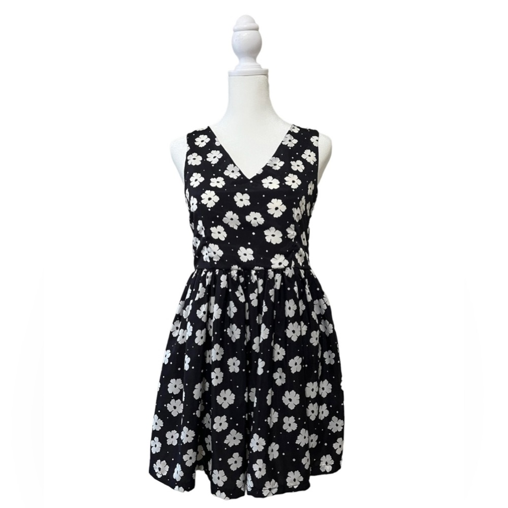 Sleeveless Black Floral Printed Dress Size Small
